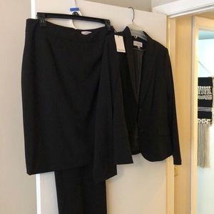 Calvin Klein Suit 3 pieces